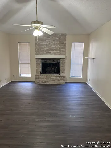 1915 ELSWORTHY ST San Antonio, TX 78248