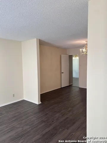 1915 ELSWORTHY ST San Antonio, TX 78248