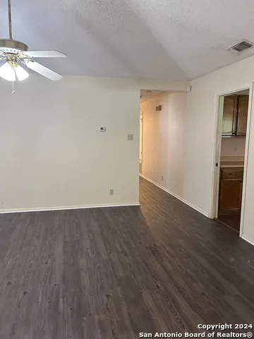 1915 ELSWORTHY ST San Antonio, TX 78248