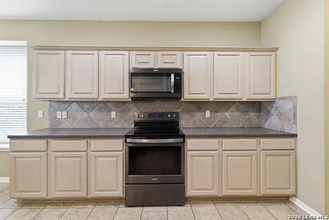 209 Summit View Cibolo, TX 78108