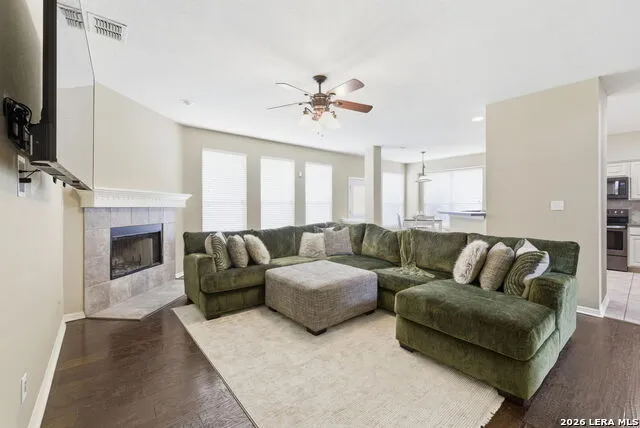 209 Summit View Cibolo, TX 78108