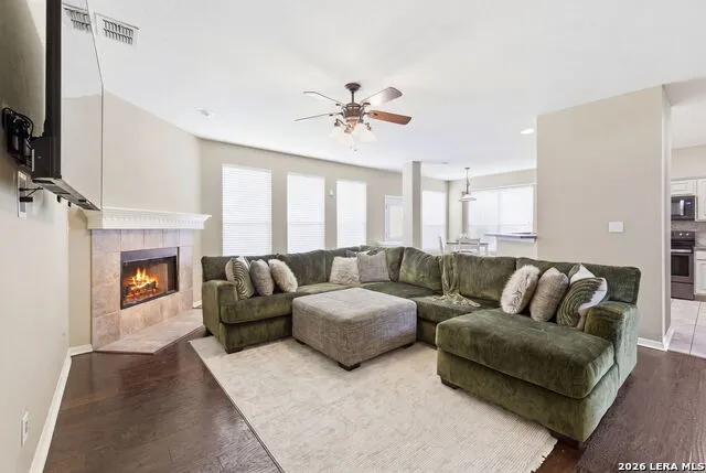 209 Summit View Cibolo, TX 78108