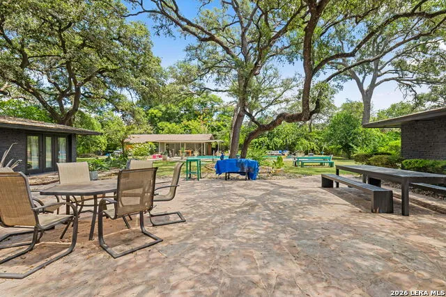 100 DOGWOOD LN San Antonio, TX 78213