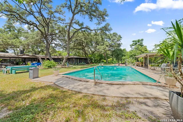 100 DOGWOOD LN San Antonio, TX 78213