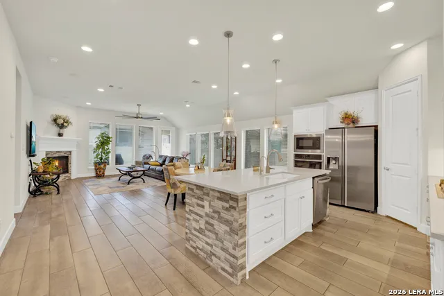 415 Bridle Trail New Braunfels, TX 78132