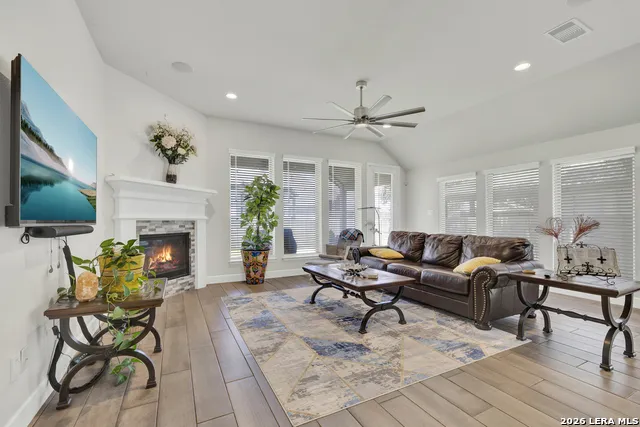 415 Bridle Trail New Braunfels, TX 78132