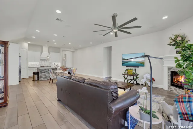 415 Bridle Trail New Braunfels, TX 78132