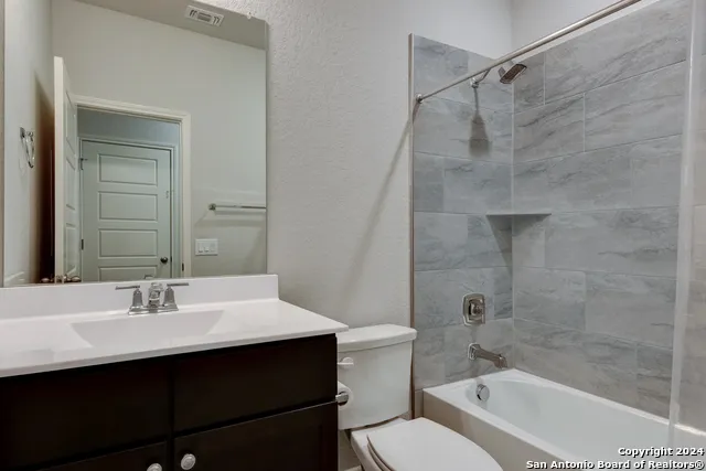 1945 EDELWEISS New Braunfels, TX 78130