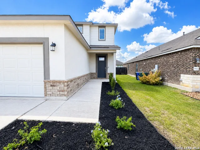 1945 EDELWEISS New Braunfels, TX 78130