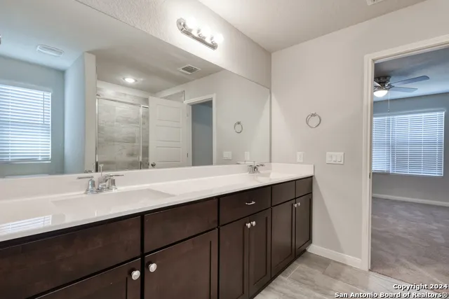 1945 EDELWEISS New Braunfels, TX 78130