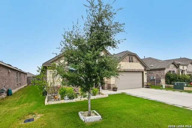8942 Rancher Pl Seguin, TX 78155