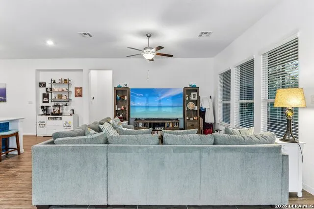 8942 Rancher Pl Seguin, TX 78155