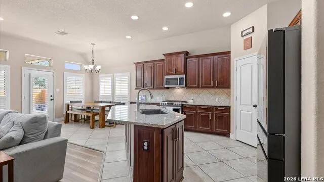 2152 Pioneer Pass Seguin, TX 78155