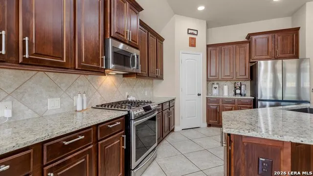 2152 Pioneer Pass Seguin, TX 78155