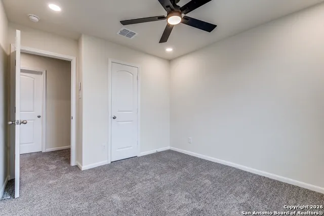 4111 Hidden Hollow Isle Von Ormy, TX 78073