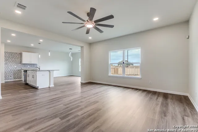 4111 Hidden Hollow Isle Von Ormy, TX 78073