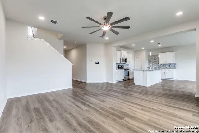 4111 Hidden Hollow Isle Von Ormy, TX 78073