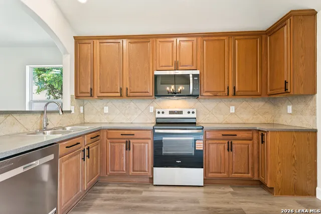 8819 MISSION BRK San Antonio, TX 78223