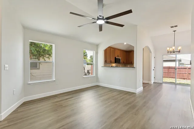 8819 MISSION BRK San Antonio, TX 78223