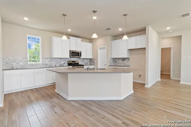 22213 JORDANS PL San Antonio, TX 78264