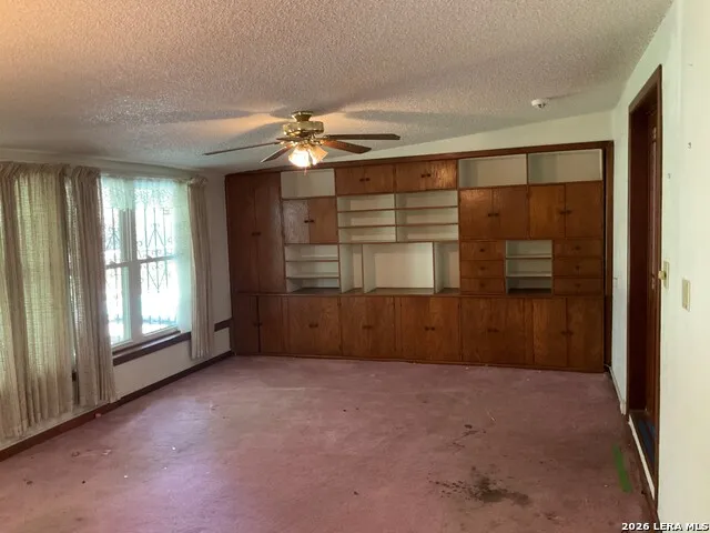 243 General Krueger San Antonio, TX 78213