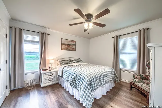 127 Hillcrest Dr La Vernia, TX 78121
