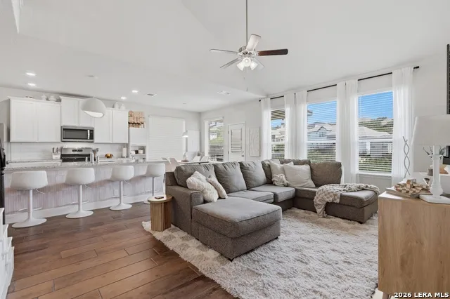 331 RED ROCK CYN San Antonio, TX 78258