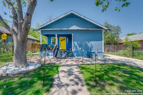 1505 W Craig Pl