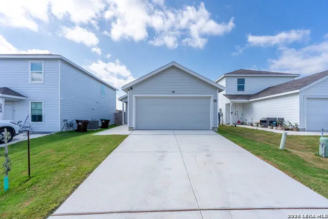 3633 Wentz Hill Dr Marion, TX 78124