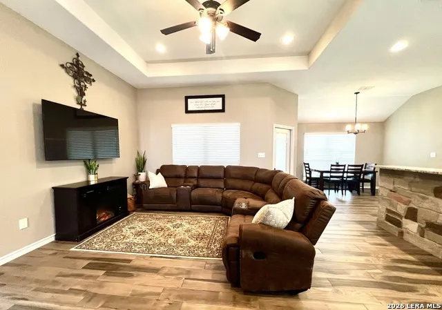 1729 Vista View Dr Pleasanton, TX 78064