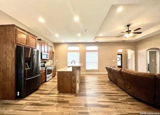 1729 Vista View Dr Pleasanton, TX 78064
