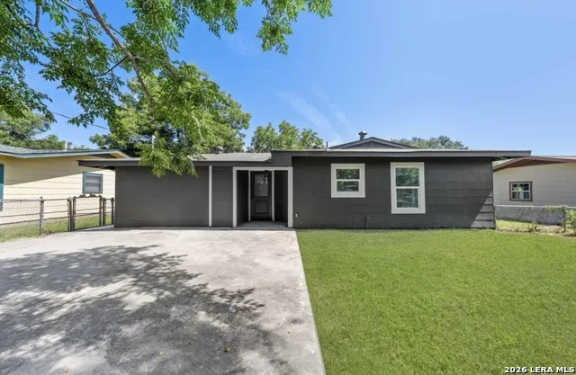 454 STOREYWOOD DR San Antonio, TX 78213