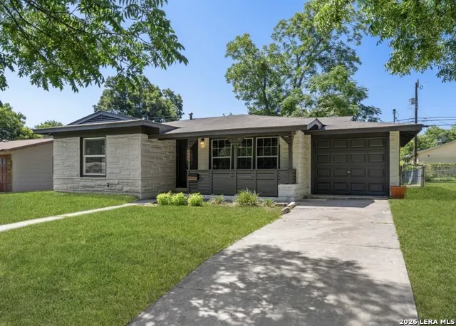 454 STOREYWOOD DR San Antonio, TX 78213