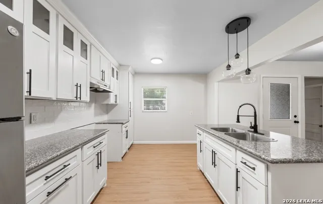 454 STOREYWOOD DR San Antonio, TX 78213