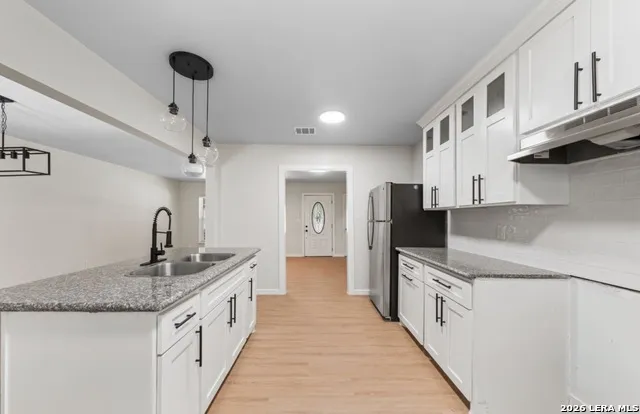 454 STOREYWOOD DR San Antonio, TX 78213