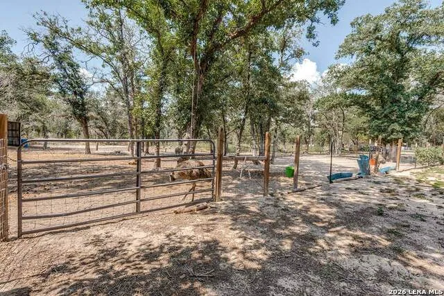200 Oak Hollow Drive La Vernia, TX 78121