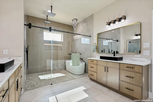 125 Dragonfly Dr La Vernia, TX 78121