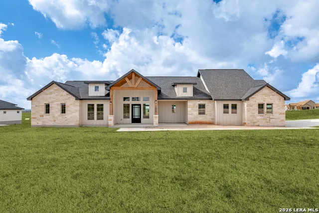 125 Dragonfly Dr La Vernia, TX 78121