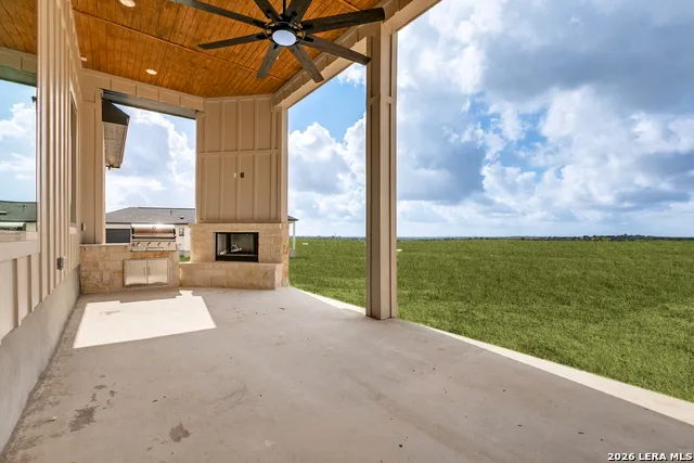 125 Dragonfly Dr La Vernia, TX 78121