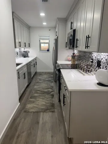 2718 Old Field Dr #302 San Antonio, TX 78247