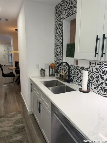 2718 Old Field Dr #302 San Antonio, TX 78247