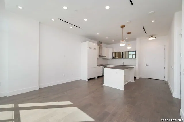 123 Lexington Ave #1303 San Antonio, TX 78205