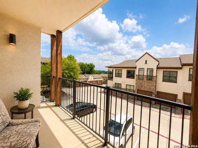 7342 OAK MANOR DR #1205 San Antonio, TX 78229