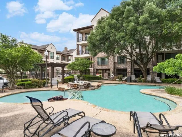 7342 OAK MANOR DR #1205 San Antonio, TX 78229