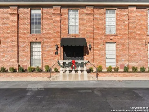 8033 New Braunfels ## 106
