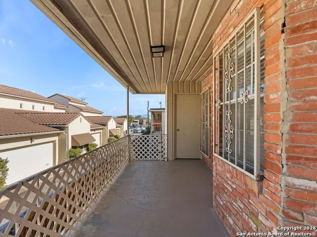 8033 New Braunfels ## 106 San Antonio, TX 78209