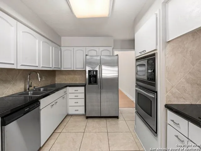 8033 New Braunfels ## 106 San Antonio, TX 78209
