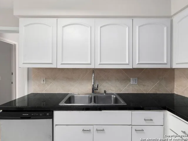 8033 New Braunfels ## 106 San Antonio, TX 78209