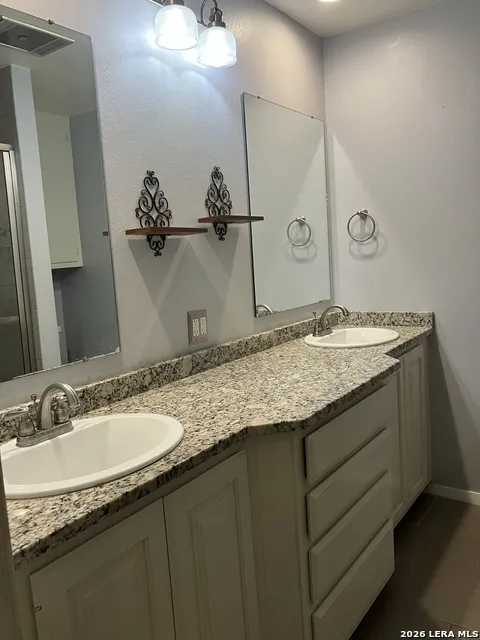 11303 Vance Jackson #A5 San Antonio, TX 78230