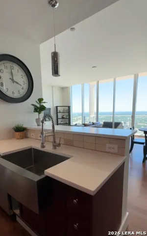 610 E MARKET ST #2803 San Antonio, TX 78205